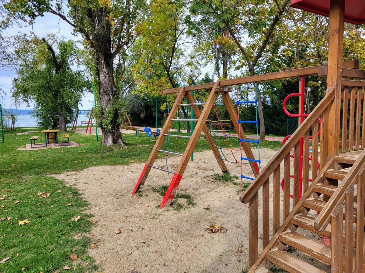 Holiday Home Балатонсарсо Екстериор снимка